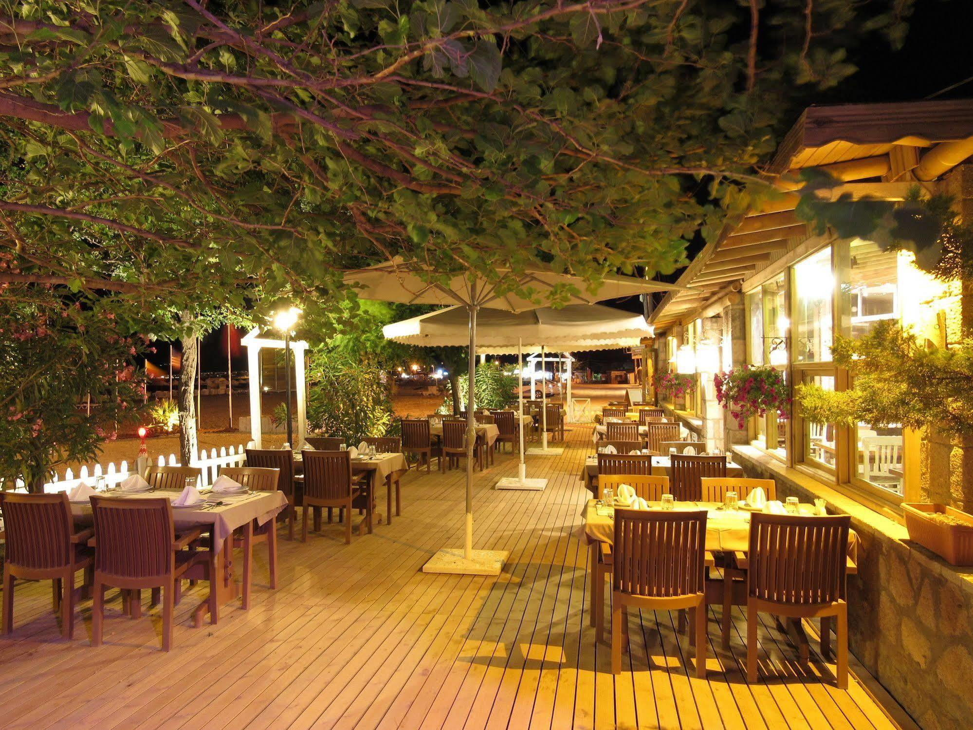 Assos Hunters Hotel (Adults Only) Buitenkant foto