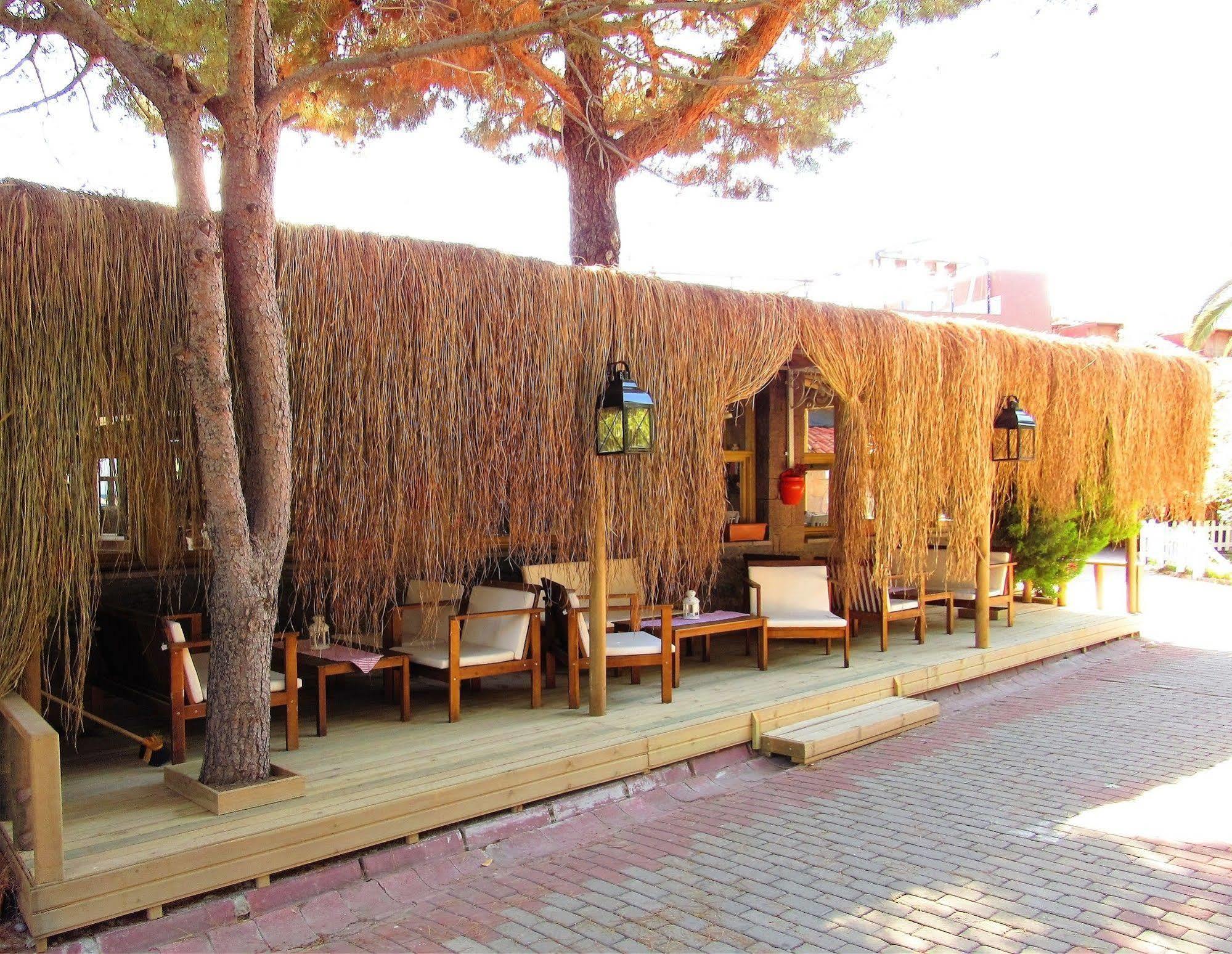 Assos Hunters Hotel (Adults Only) Buitenkant foto