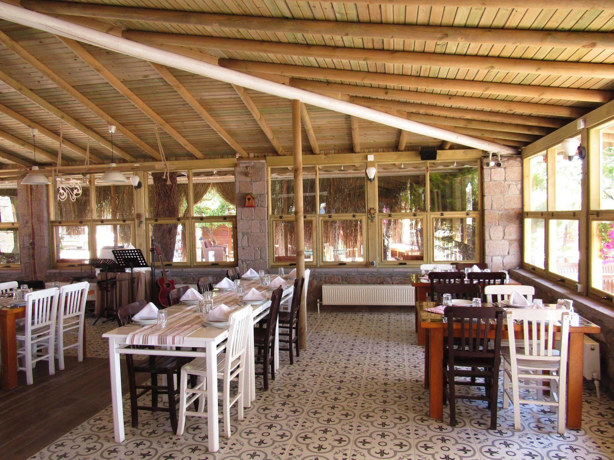 Assos Hunters Hotel (Adults Only) Buitenkant foto