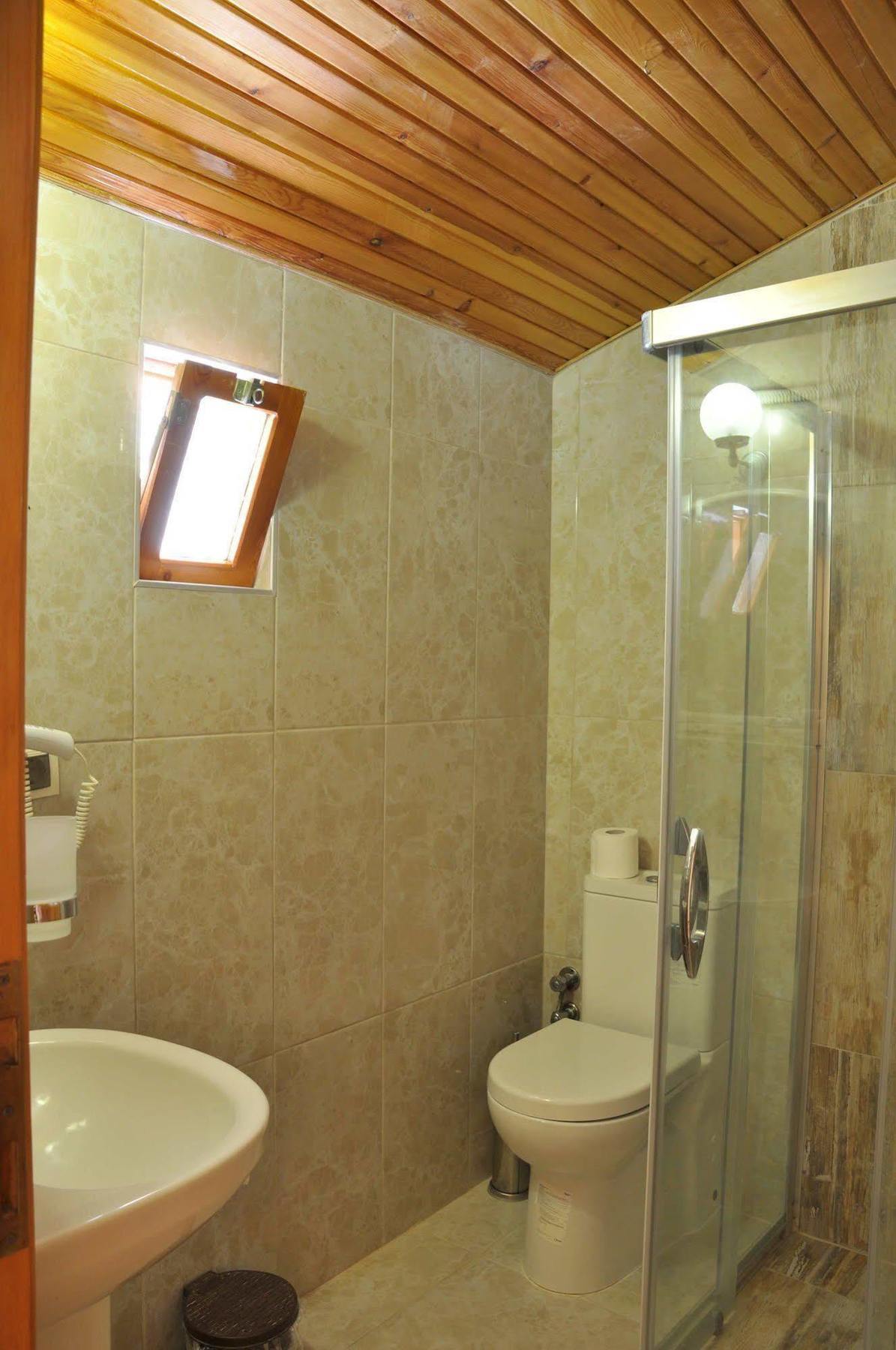 Assos Hunters Hotel (Adults Only) Buitenkant foto