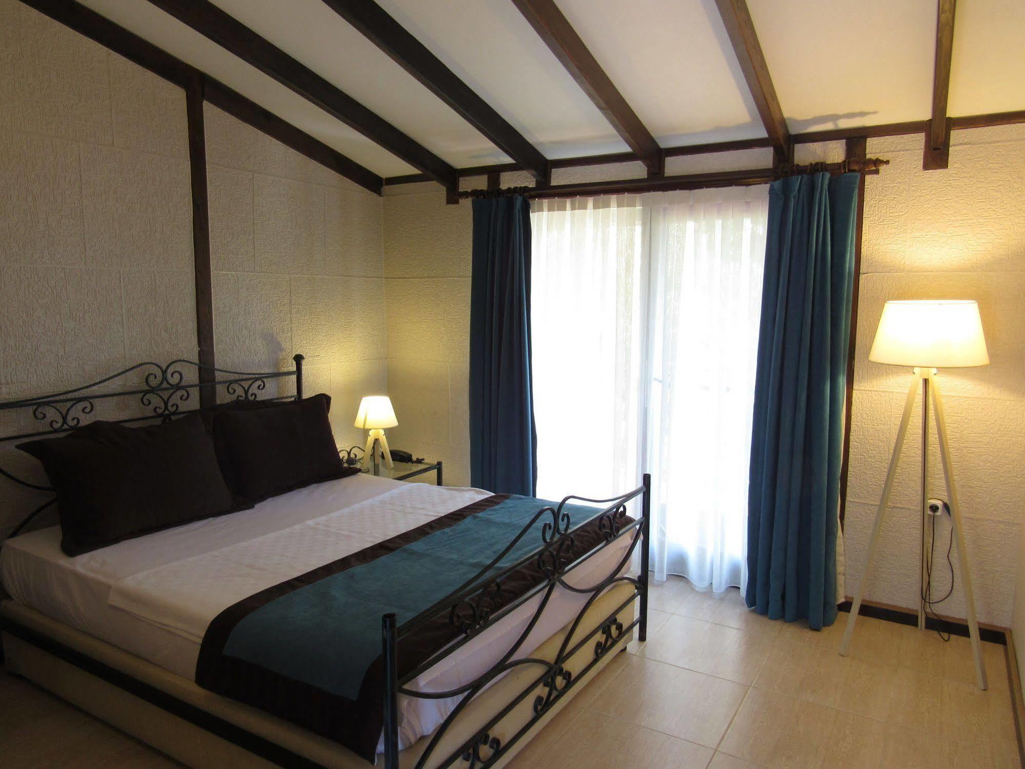 Assos Hunters Hotel (Adults Only) Buitenkant foto