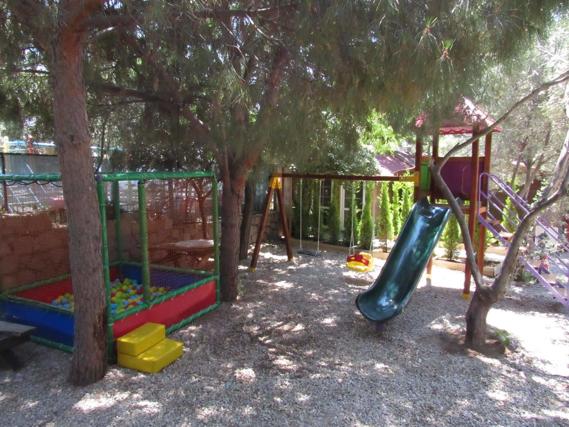 Assos Hunters Hotel (Adults Only) Buitenkant foto