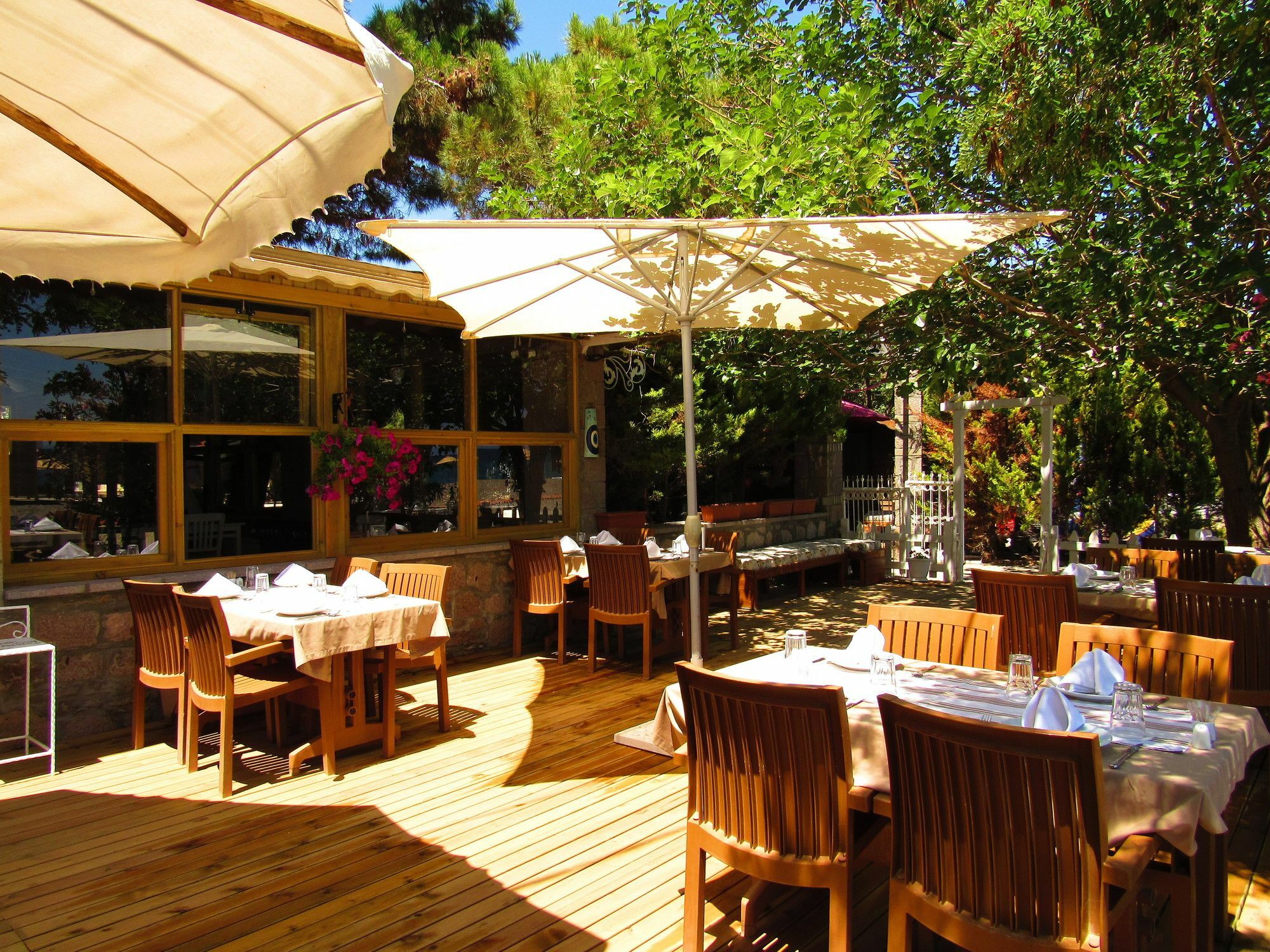 Assos Hunters Hotel (Adults Only) Buitenkant foto